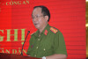 Đại tá Vũ Thanh Tùng - Trưởng Công an huyện phát biểu tại diễn đàn.