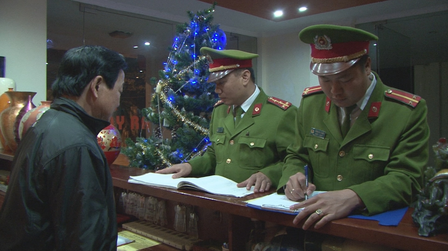 Kim son kiem tra luu tru