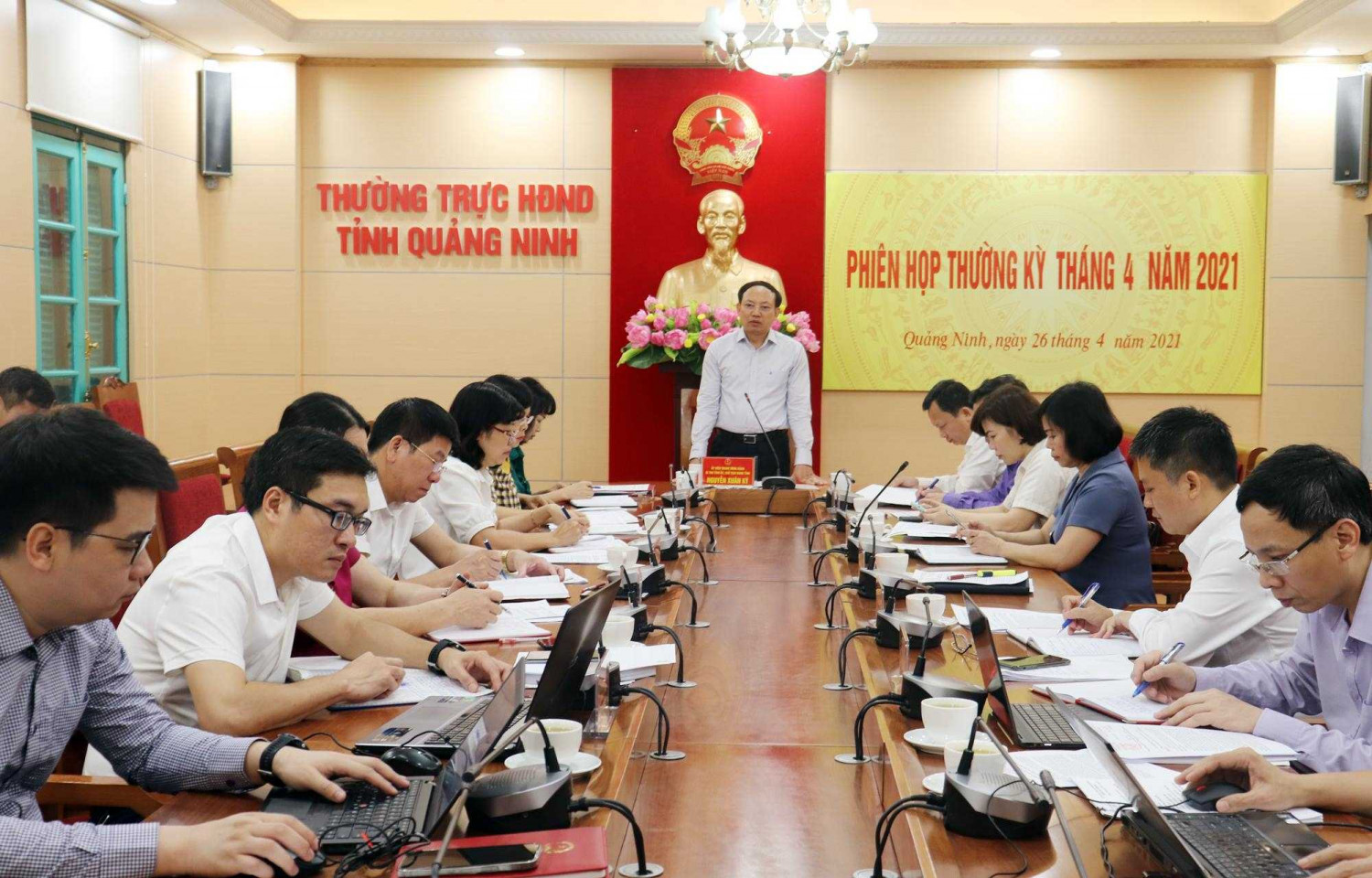 10 thuong truc hdnd tinh hop phien thuong ky thang 4 1
