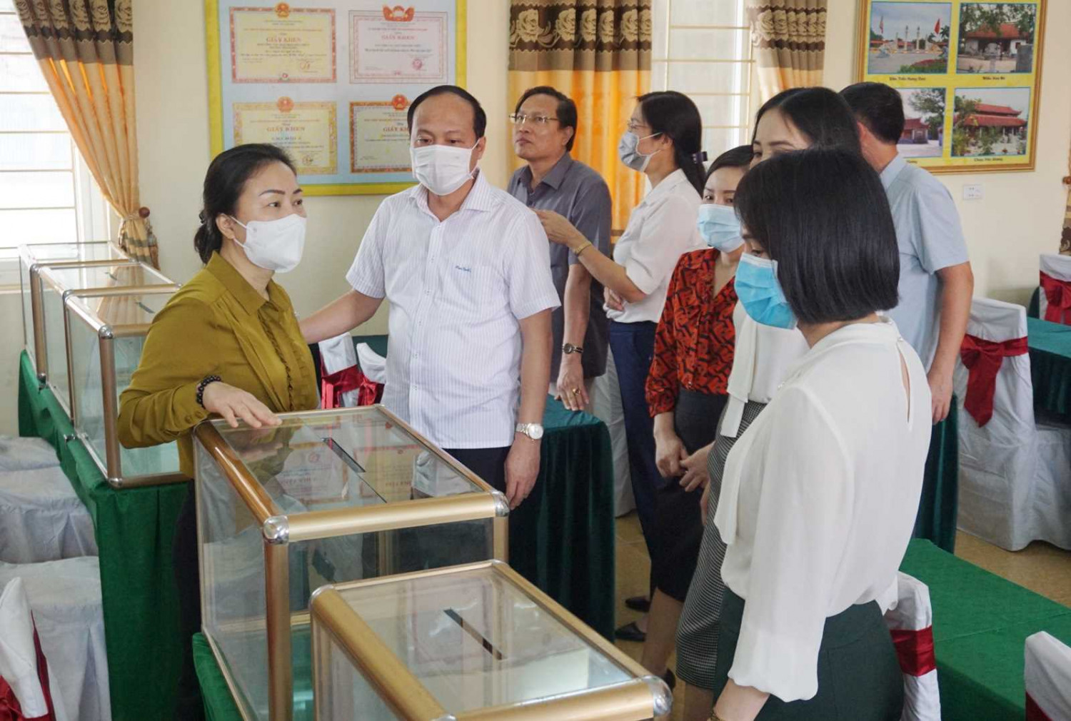 36 truong ban tuyen giao tinh uy kiem tra cong tac chuan bi bau cu tai tx quang yen 3