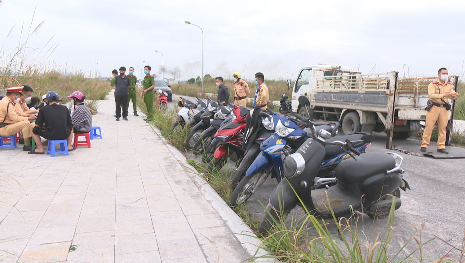 Lực lượng chức năng kịp thời ngăn chặn nhóm thanh, thiếu niện tụ tập có biểu hiện gây rối trật tự công cộng