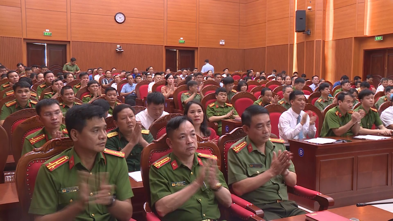 Quang cảnh hội nghị