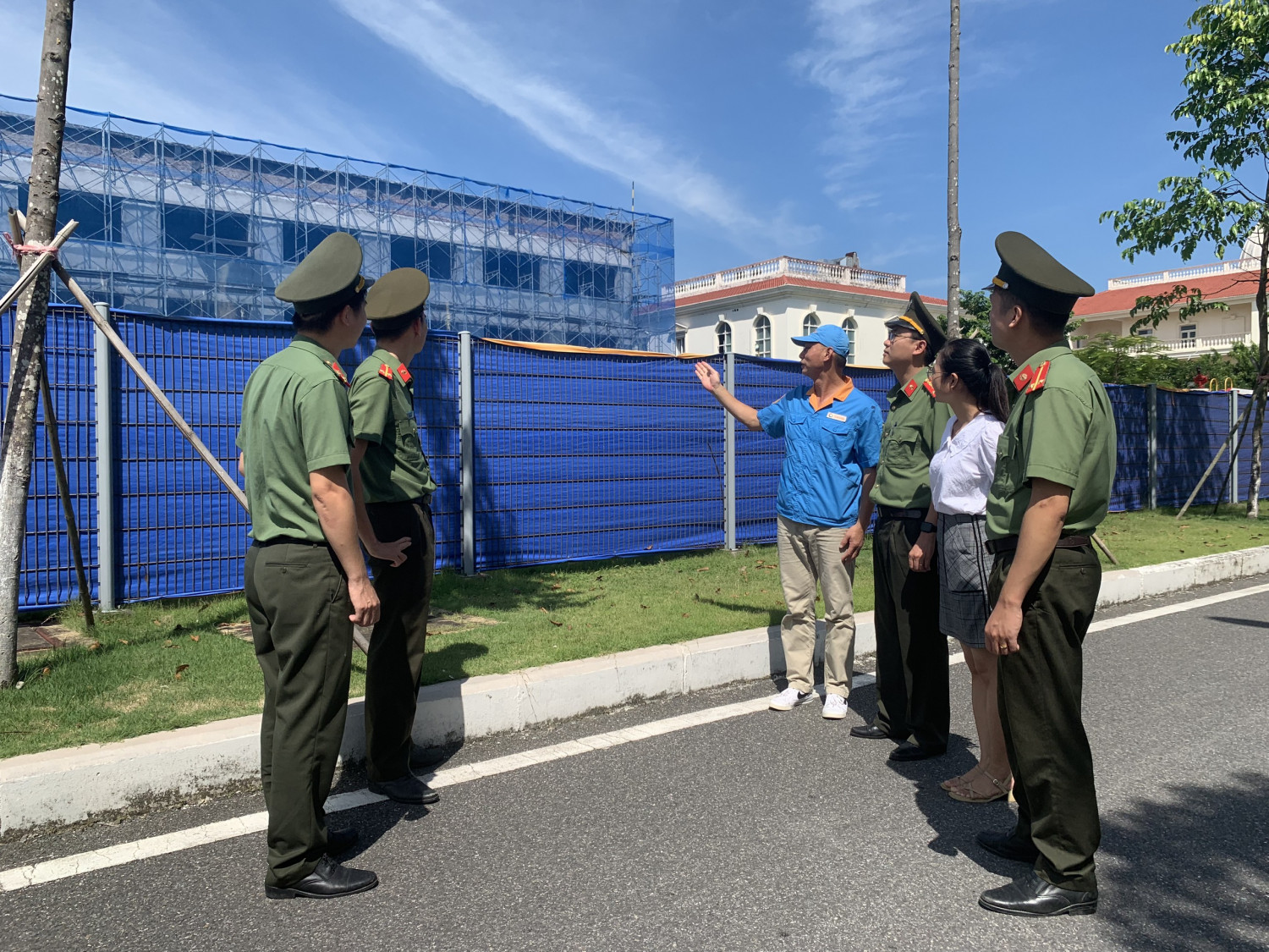 Công an huyện Hải Hà nắm tình hình triển khai thực hiện dự án  Nhà ở cho chuyên gia tại khu công nghiệp
