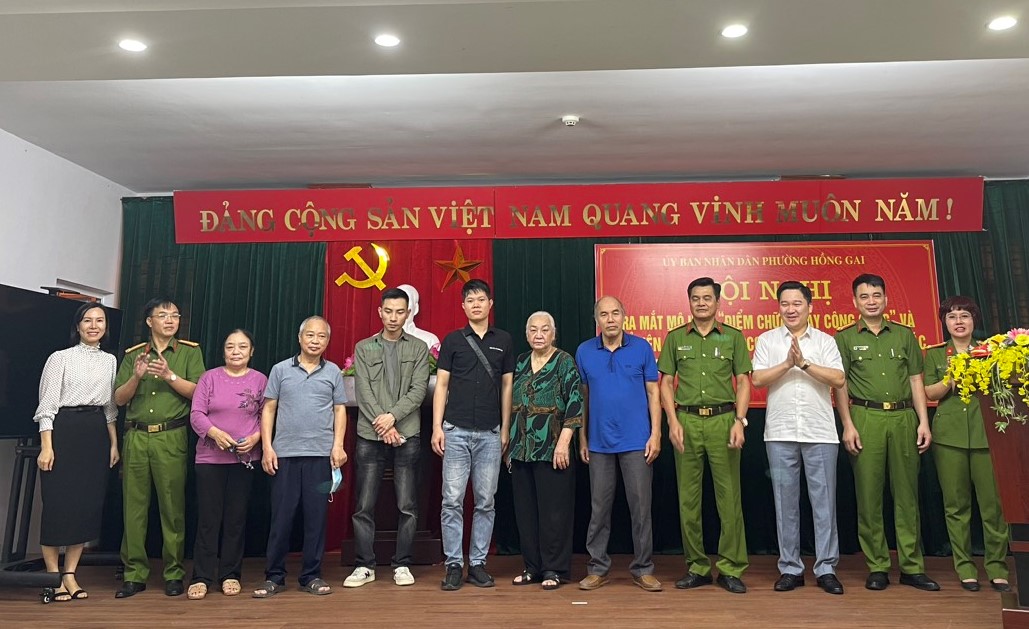 le ra mat mo hinh tai phuong hong gai