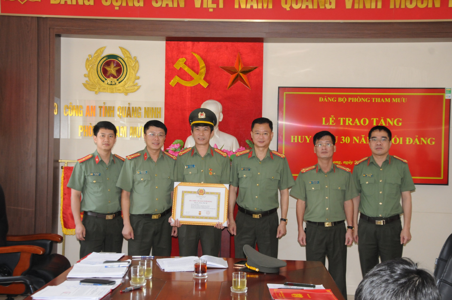 chup anh luu niem anh y