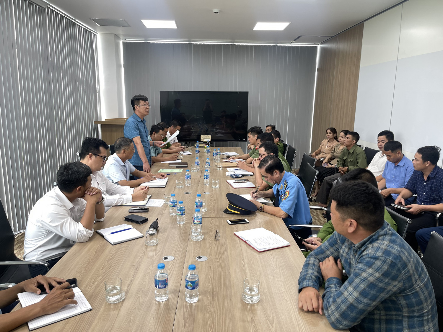 Quang cảnh hội nghị sơ kết 01 năm hoạt động của Ban an ninh, trật tự Khu công nghiệp Sông Khoai