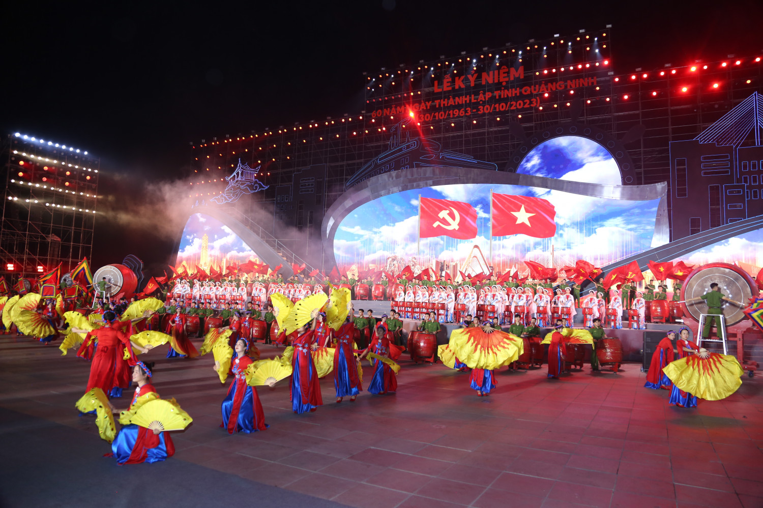 Quang cảnh lễ kỷ niệm