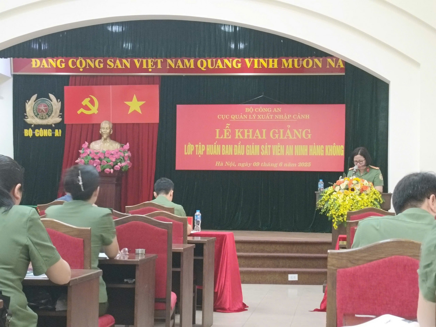 Quang cảnh lớp tập huấn nâng cao năng lực cho các giám sát viên an ninh hàng không