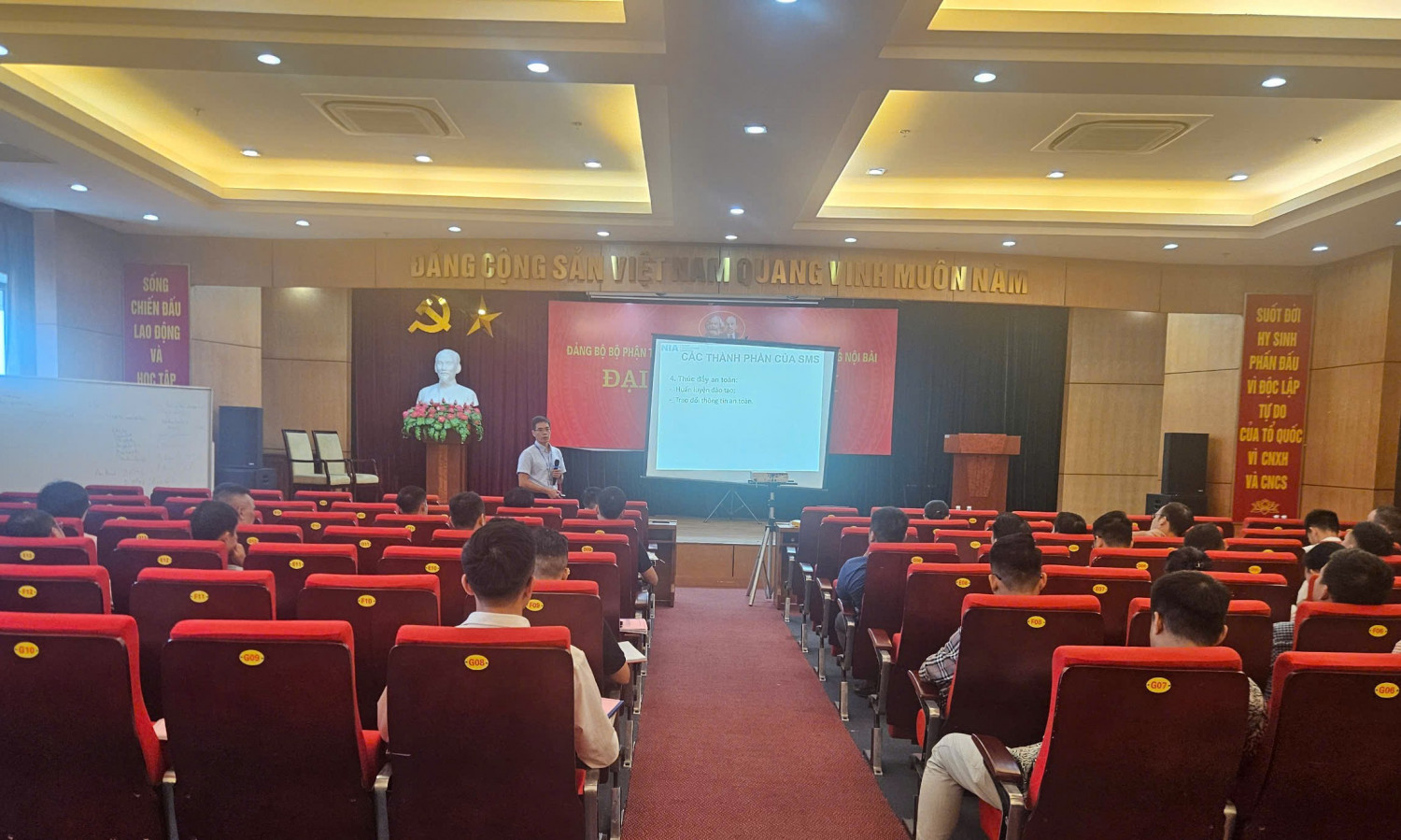 Quang cảnh chương trình tập huấn